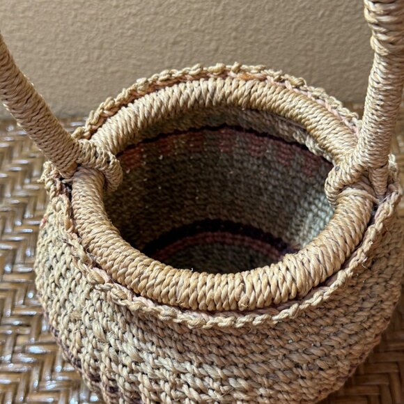 Handwoven Handled Basket Natural Fiber Basket Earth Tones Colors - Picture 6 of 8